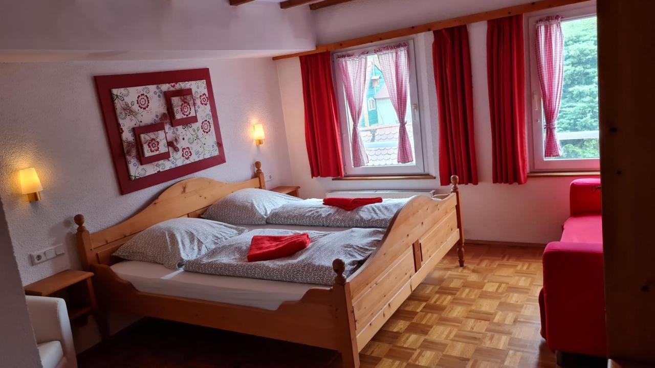 Hotel Kartaeuser Hof Mainz โบเดนไฮม์ ภายนอก รูปภาพ